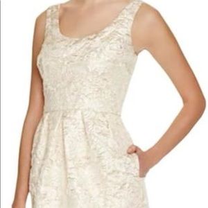 New, never worn, 3rd picture accurate to color.